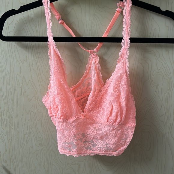 Lot of 2 Pink lace bralettes size large - Picture 2 of 6